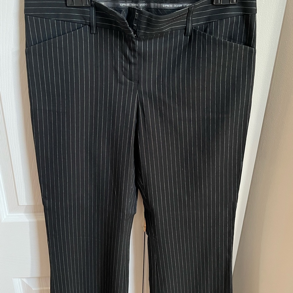 Express Design Studio Pin Stripe Size 2